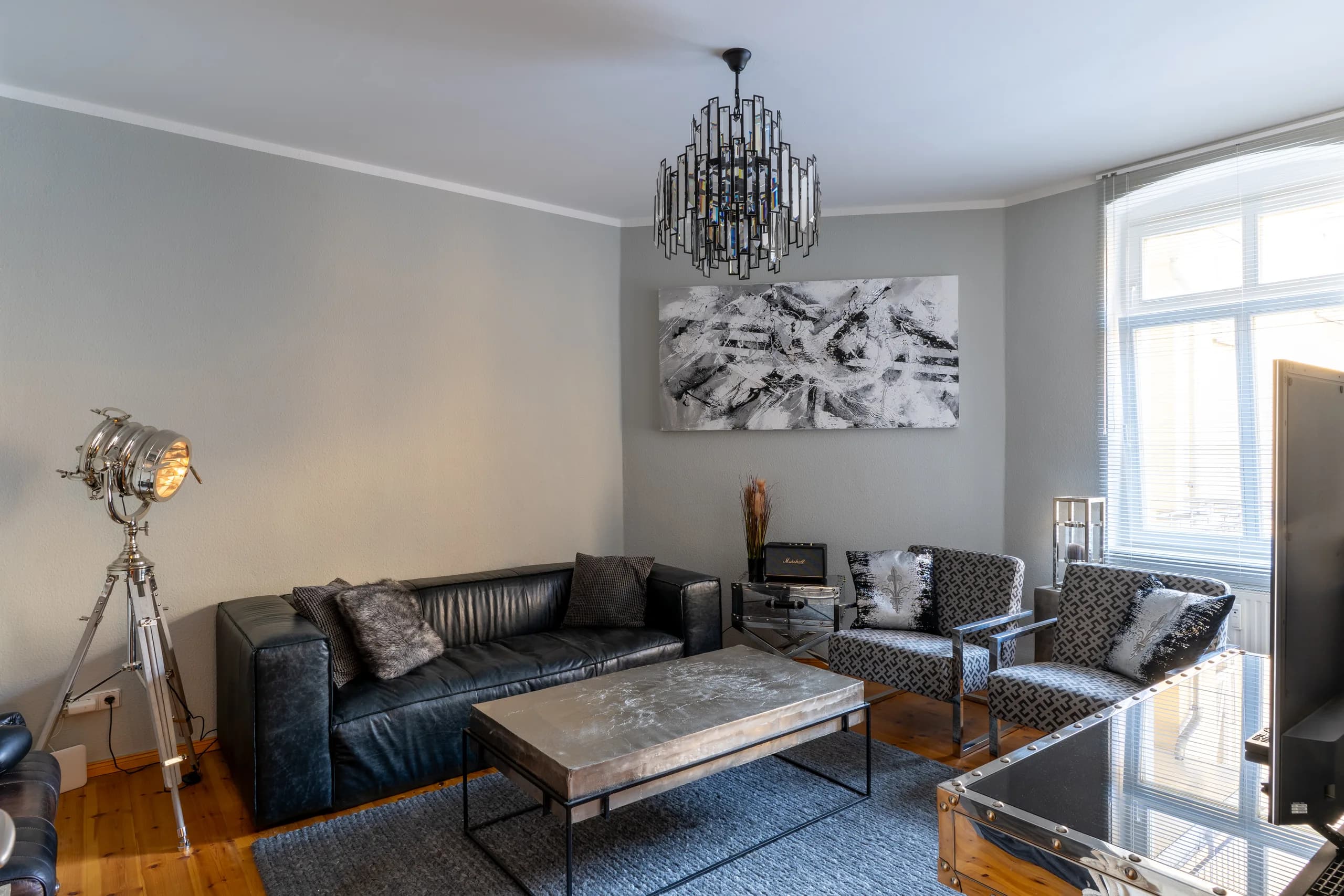 Altbau mit Balkon — Prenzlauer Berg