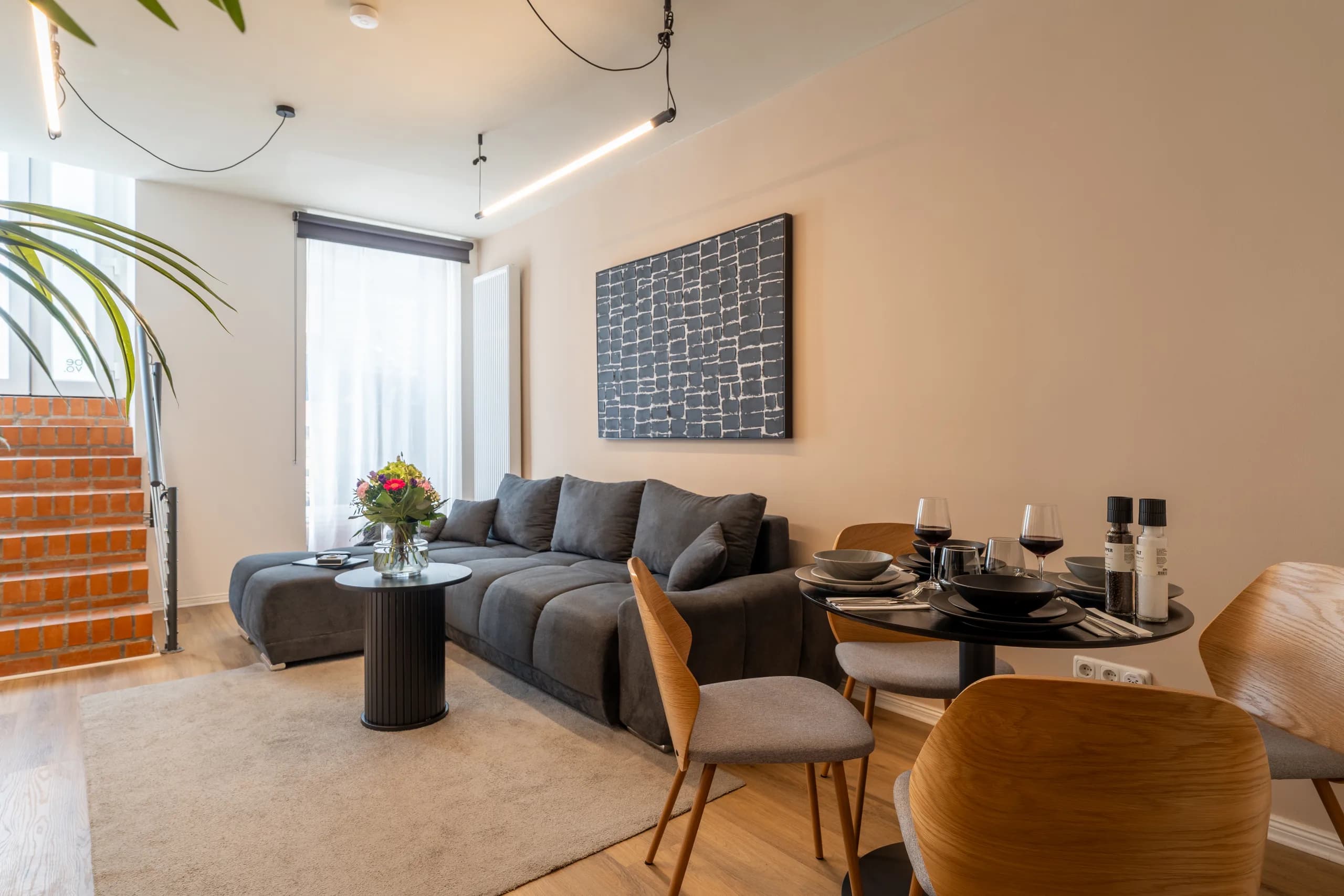 Designer Apartment mit LED-Sign — Bergmannkiez