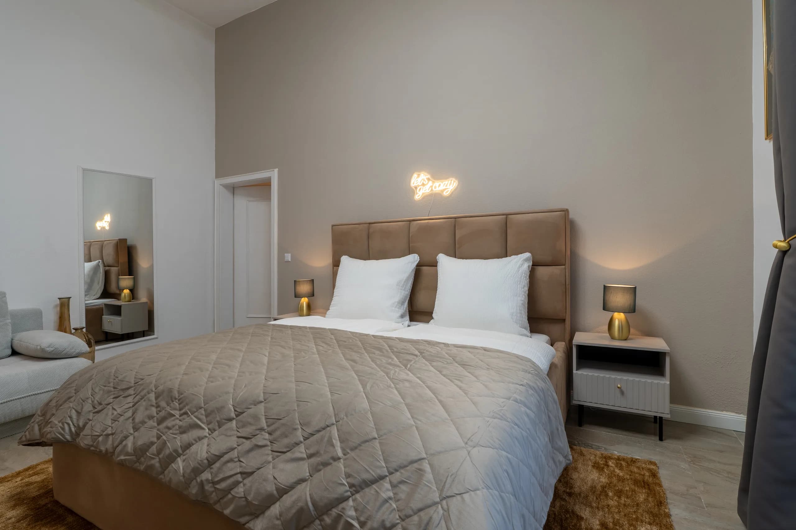 City West Luxus Altbau — Komfort